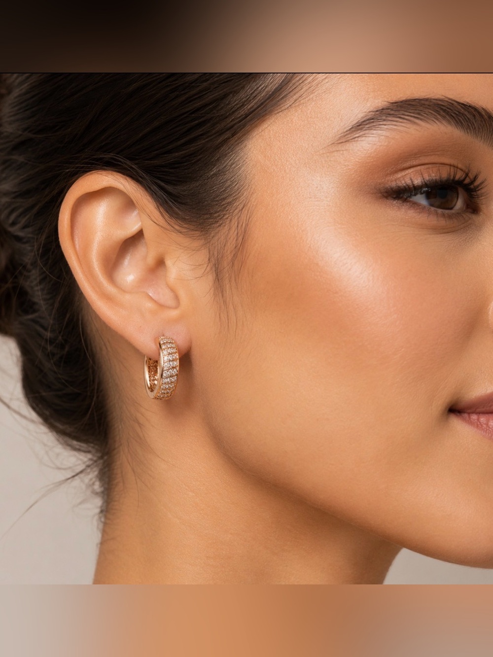 14K Gold Plated Reversible Oval Hoops - Picture 3 of 10